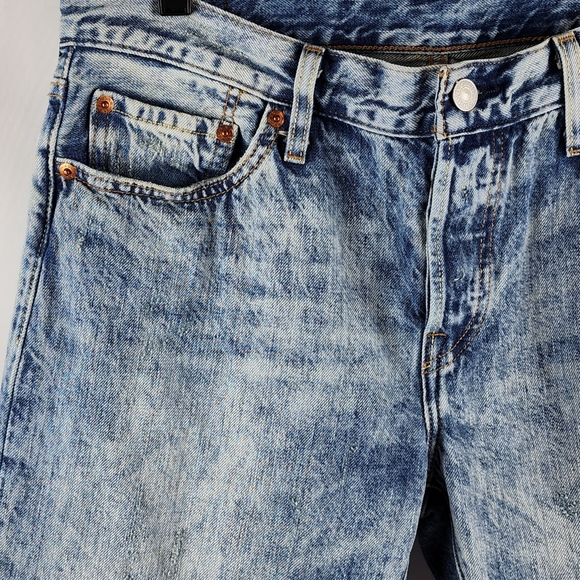 Levi's Jeans Womens 501 CT Button Fly Distressed Blue Denim Mid Rise Size 32x28 - Picture 3 of 13